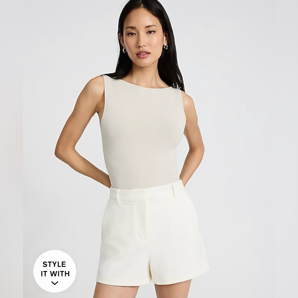 Never Worn Express High Waisted Ivory Tailored Shorts. Size 10.